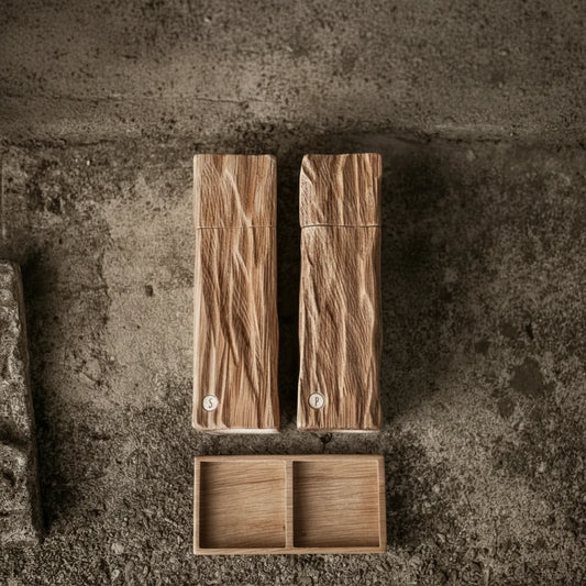 Oak Wood Salt & Pepper Mill Set – Handcrafted Rustic Spice Grinders